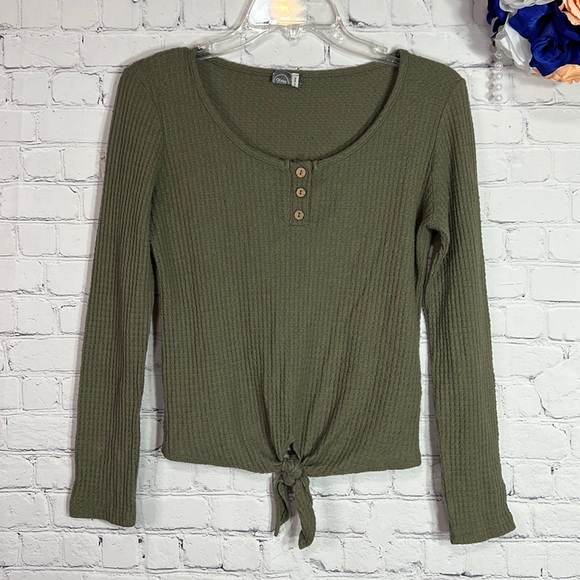 Paper Crane Tops - Paper Crane Anthropologie waffle tie hem top